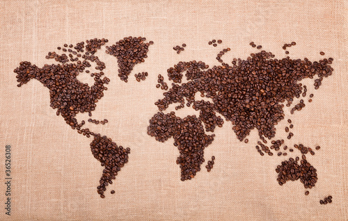 mapa-swiata-wykonana-z-kawy