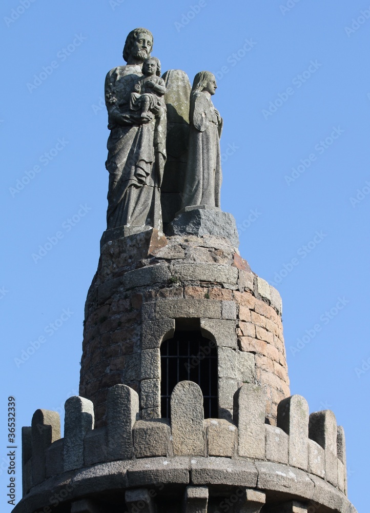 statues de saint ,tour de kerroc'h,paimpol,bretagne