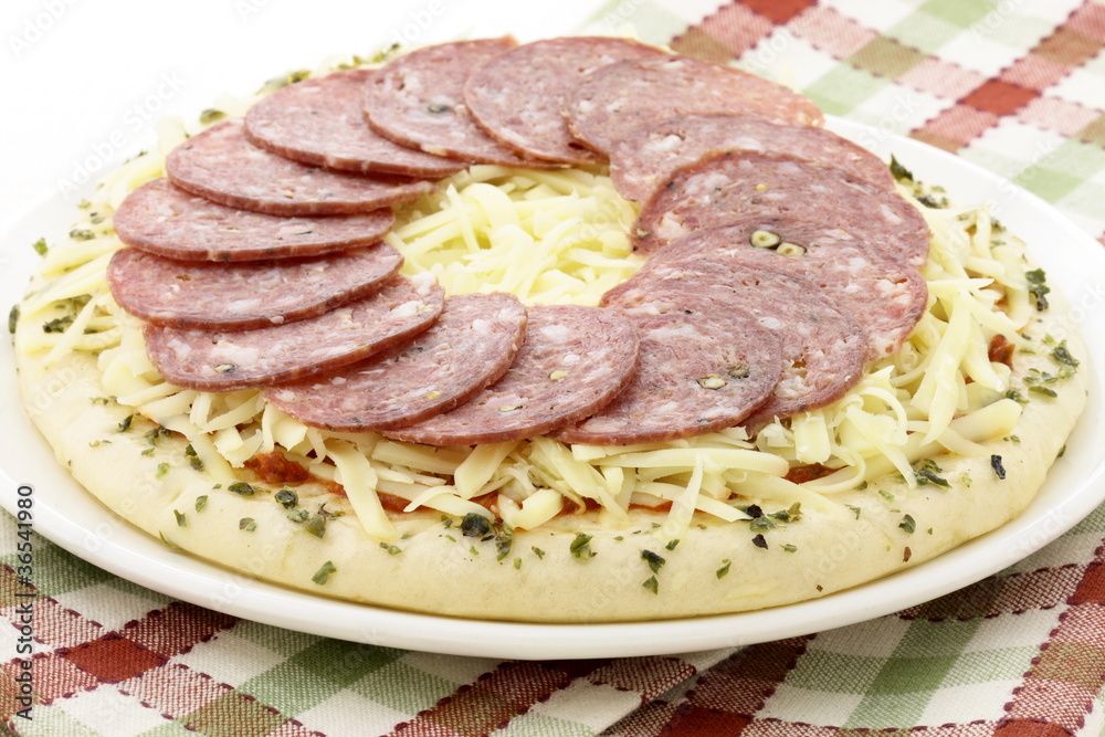 raw italian salami pizza raw italian salami pizza