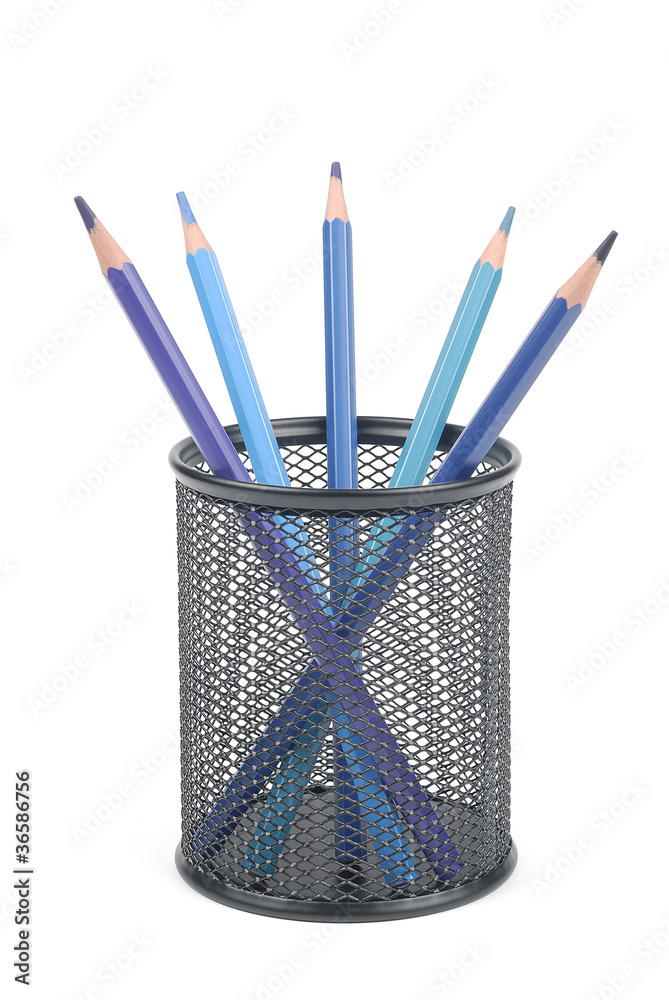 Bote de lápices negro con lápiceros de colores azul 2 Stock Photo | Adobe  Stock