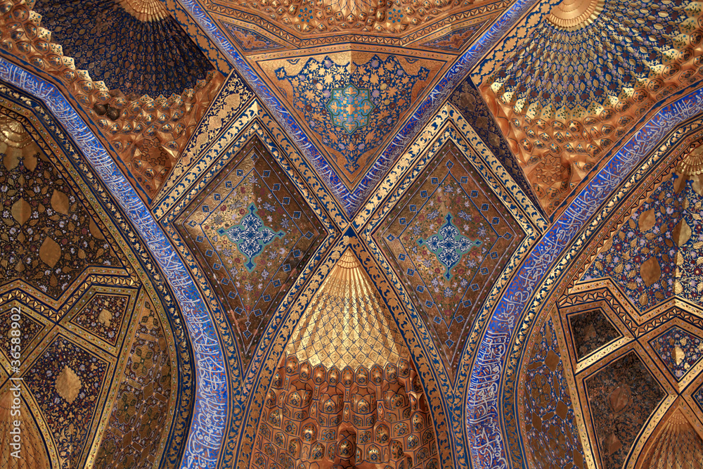 Golden interior of Aksaray mausoleum