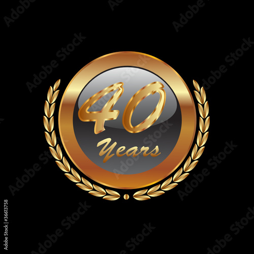 Gold laurel wreath 40th anniversary