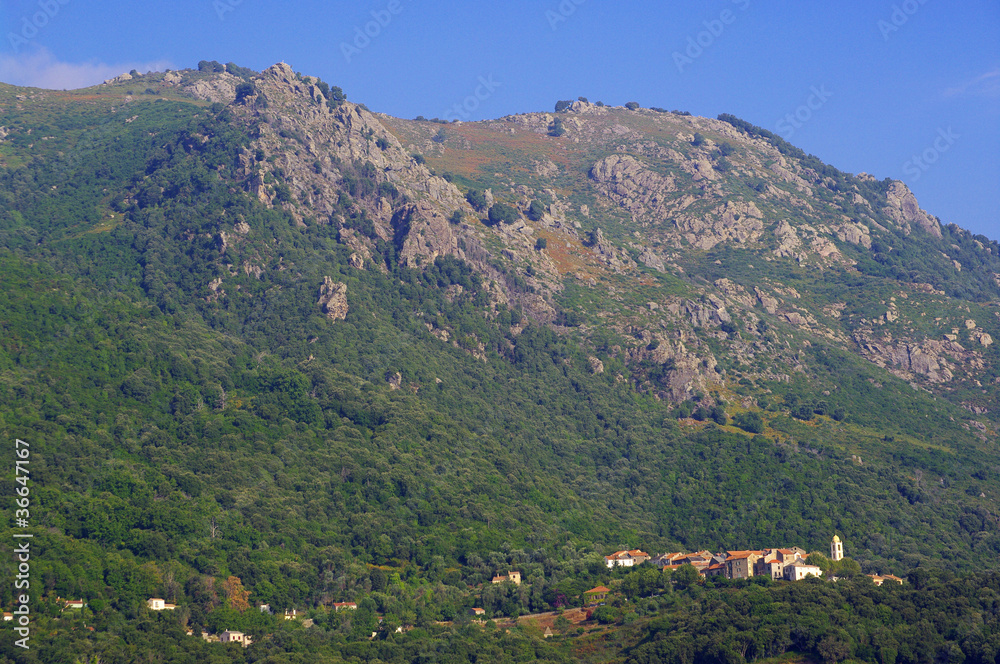 village et montagne de Costa verde, Corse