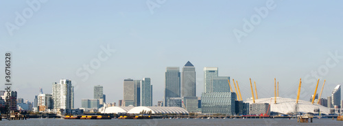 London skyscrapers at canary wharf