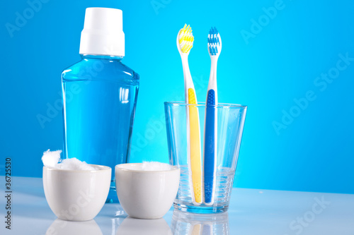 toothbrusjes and dental hygiene