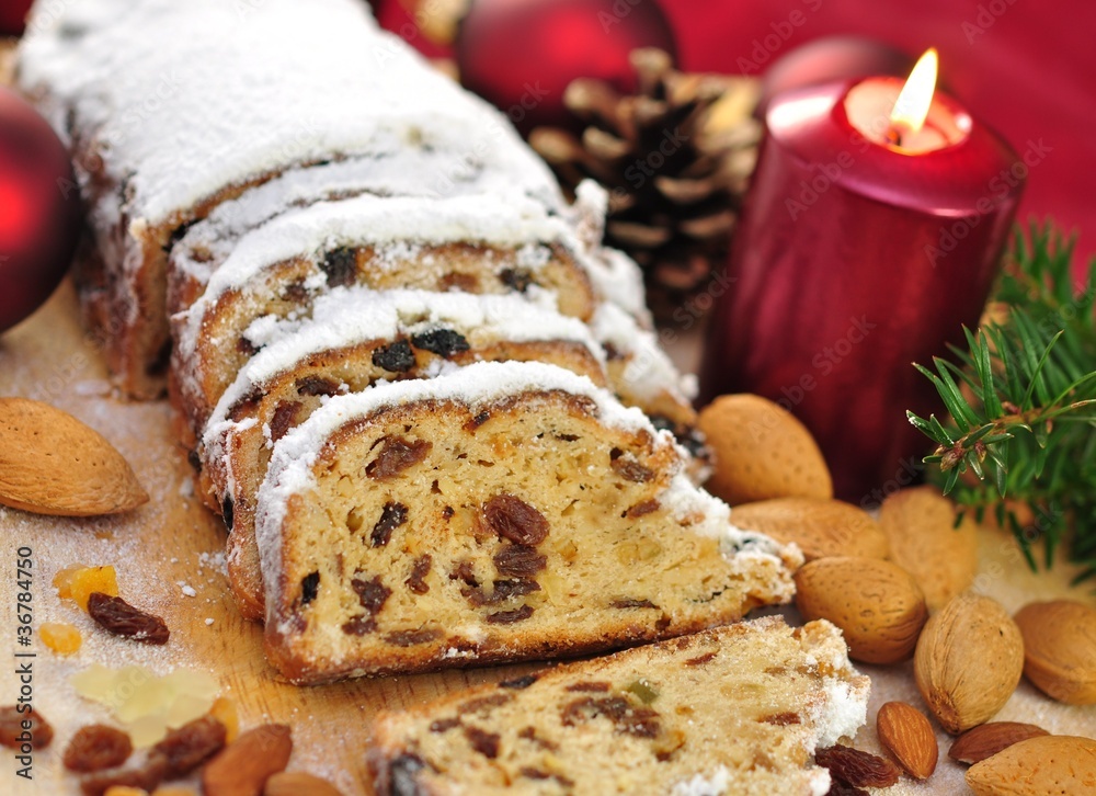 Fototapeta premium Mandelstollen