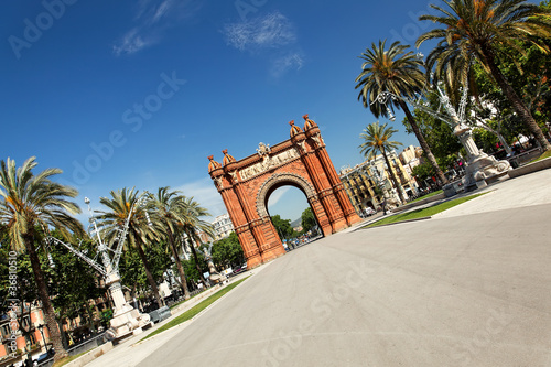 Arc de Triomf in Barcelona, Spanien photo