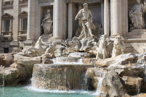 Fontaine de Trevi    Rome