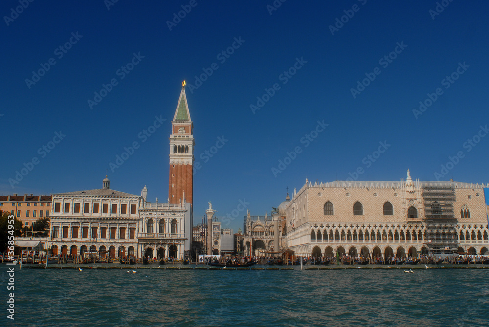 Vista Mare Piazza San Marco Campanile chiesa Venezia, Veneto