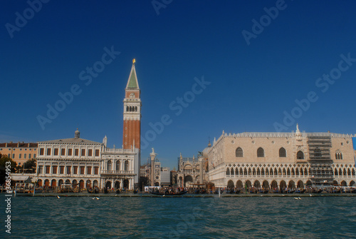 Vista Mare Piazza San Marco Campanile chiesa Venezia, Veneto