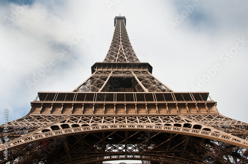 tour Eiffel à Paris © pixarno