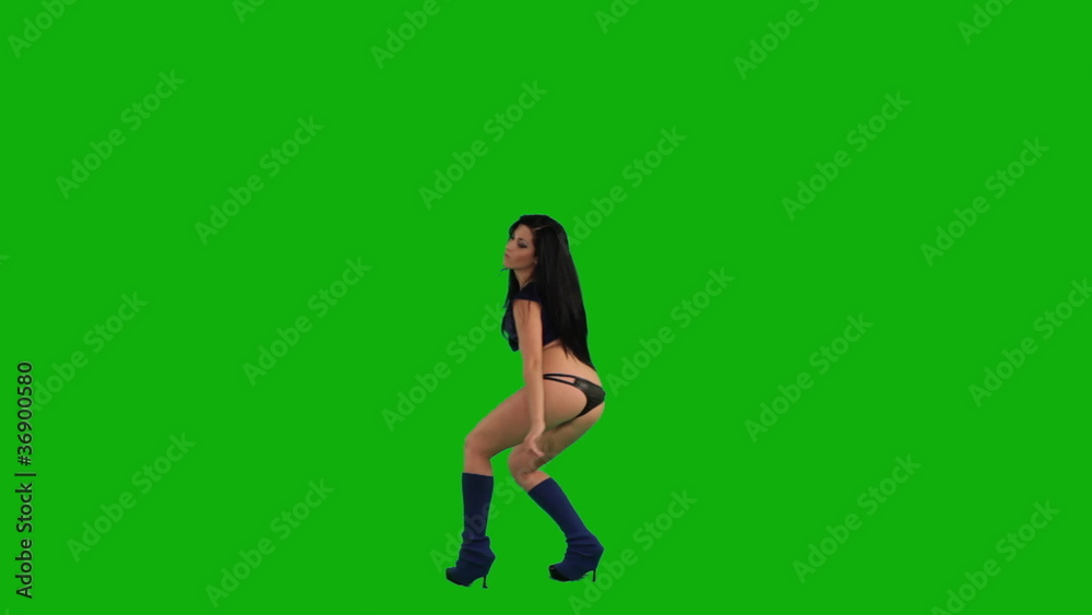 girl dancing on the green screen