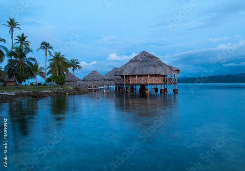 Fototapeta Naklejka Na Ścianę i Meble -  Lodges on the water in the San Blas Islands in Panama