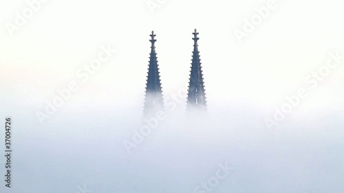 Zeitraffer Nebelkonvektion Kölner Dom