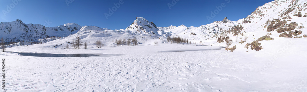 Vallée des Merveilles sous la neige