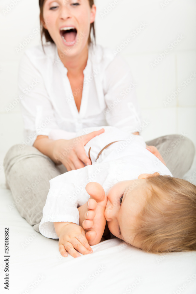 biting baby biting baby