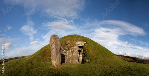 Bryn Celli Ddu photo