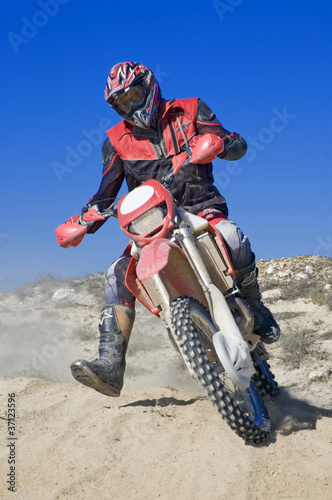 Fototapeta Naklejka Na Ścianę i Meble -  motorbike across desert