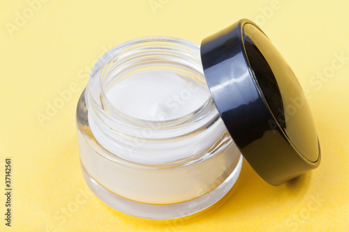 Crema hidratante y nutritiva