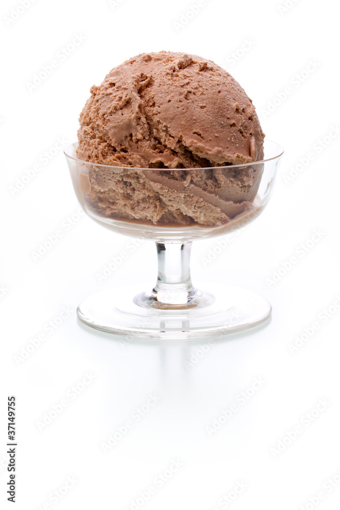 Eine Kugel Eis im Glas Stock-Foto | Adobe Stock
