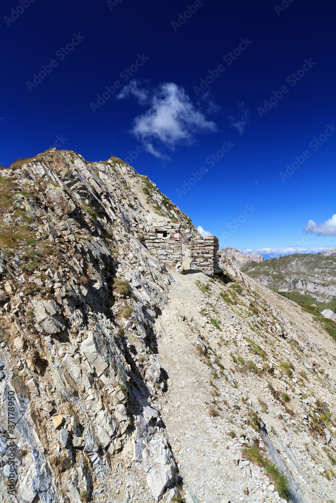 Cresta del Monzoni  - resti di trincea austriaca