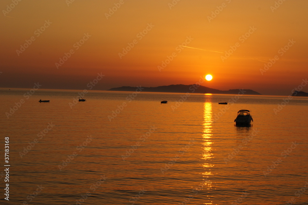 Gold - Sonnenuntergang vor Korfu (Kerkyra)
