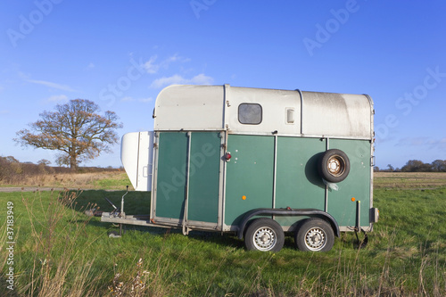 horse box