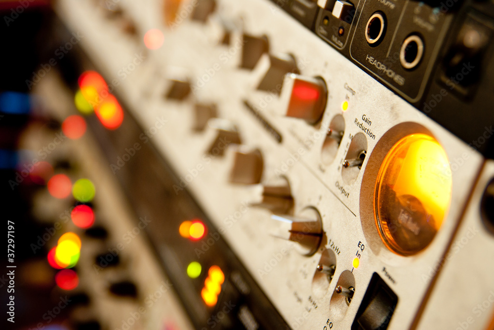 amplifier equipment