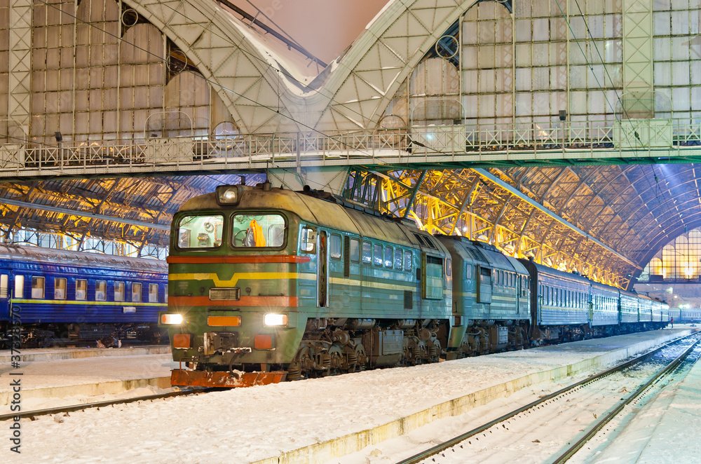 Fototapeta premium Diesel passenger train