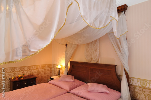 Wallpaper Mural Bedroom in Chateau Torontodigital.ca