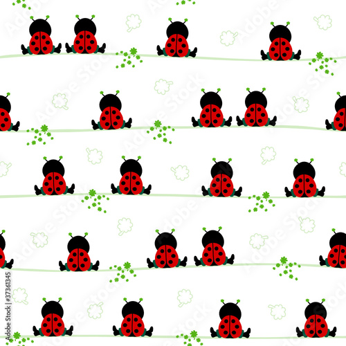 Seamless Pattern Ladybugs & Cloverleafs
