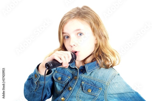 Φωτογραφία Girl singing