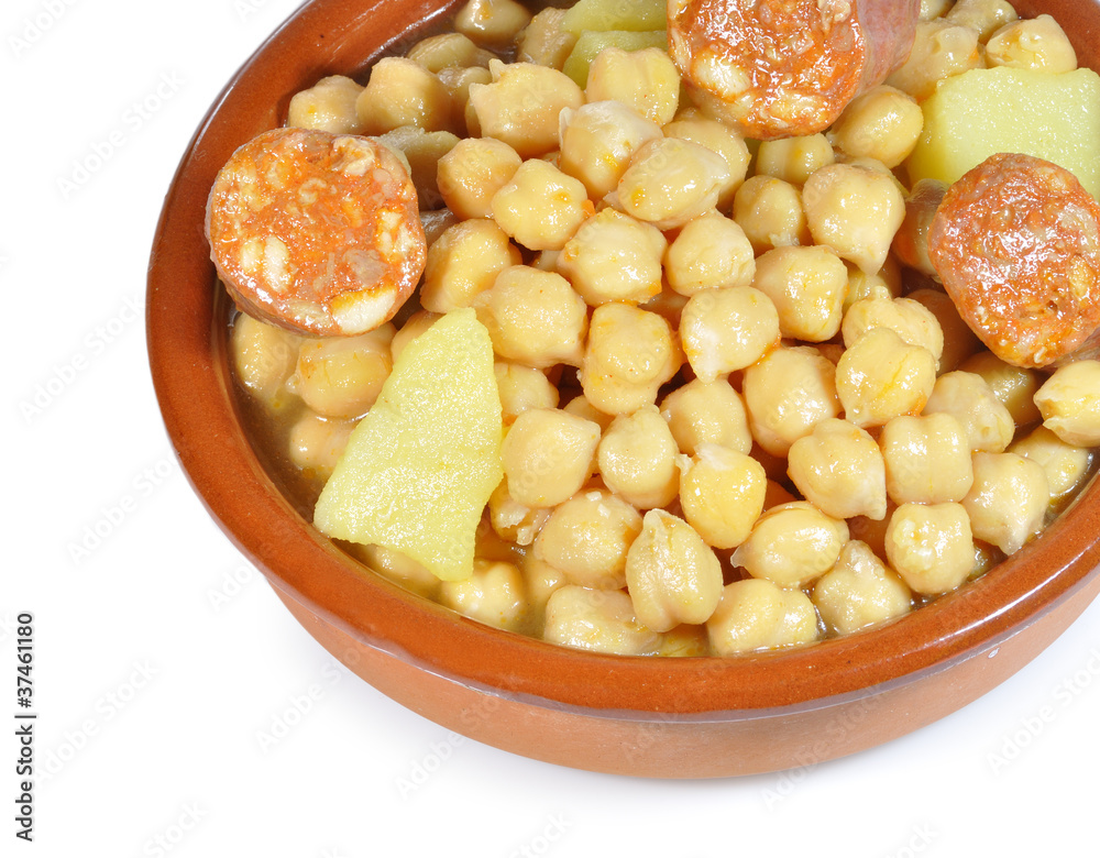 Garbanzos con patatas y chorizo. Garbanzos con patatas y chorizo.