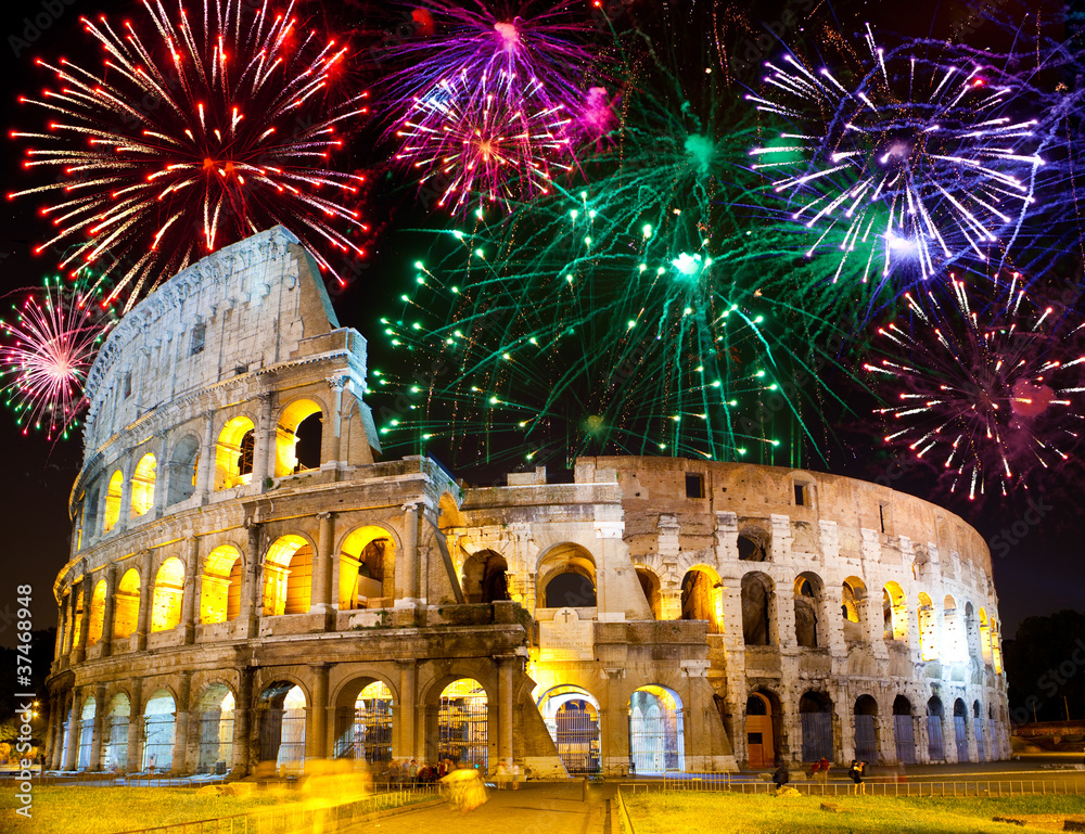 Fototapeta premium Celebratory fireworks over Collosseo. Italy. Rome.
