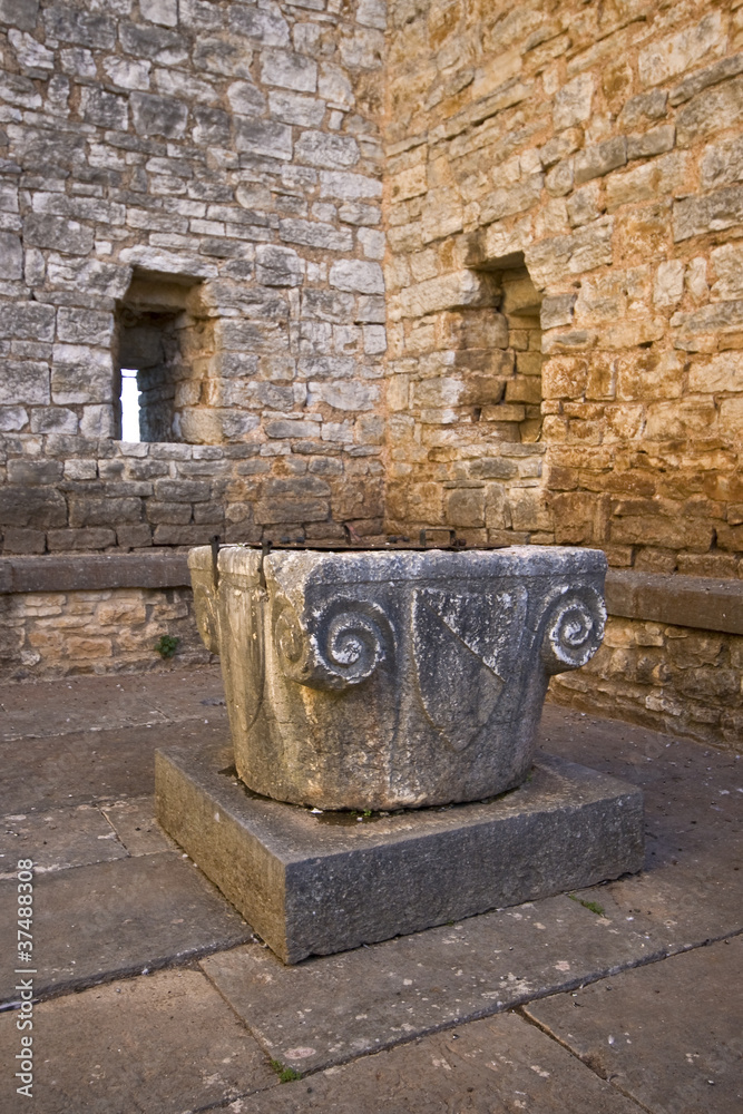 Medival castle well in Sv.Lovrec Medival castle well in Sv.Lovrec
