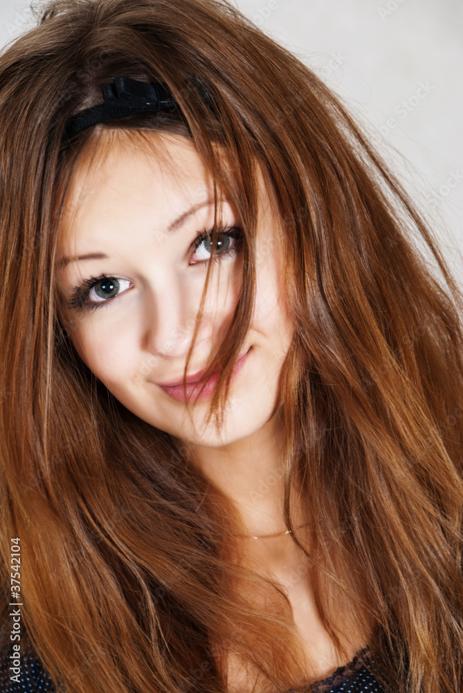 Naklejka premium Young girl