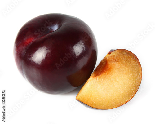 Ripe plum with slice