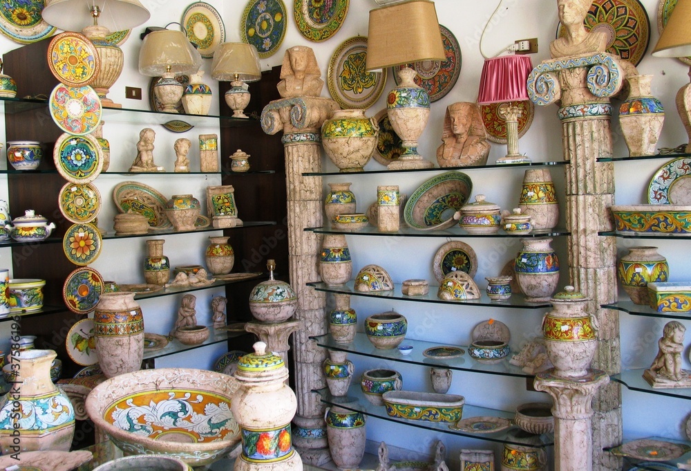 Fototapeta premium Santo Stefano Di Camastra, le ceramiche