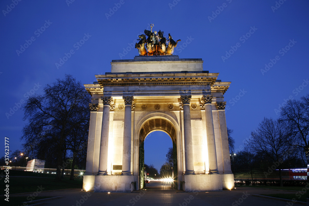 The Wellington Arch at Night