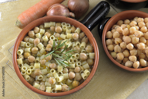 Pasta e Ceci -  Pasta and Chickpeas