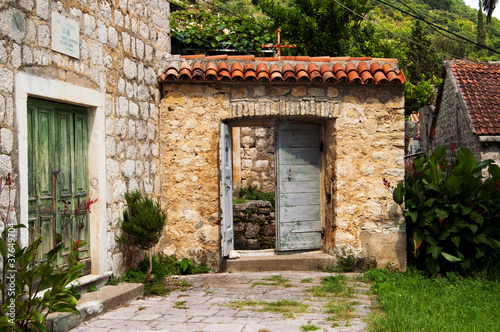 Old doors, Montenegro © Gelia