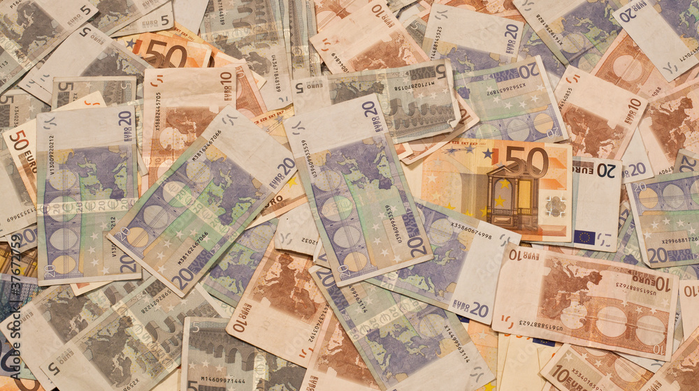 geld geldscheine euro haufen
