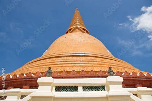 Big golden pagoda. Wat Pra Pathom Chedi  Thailand