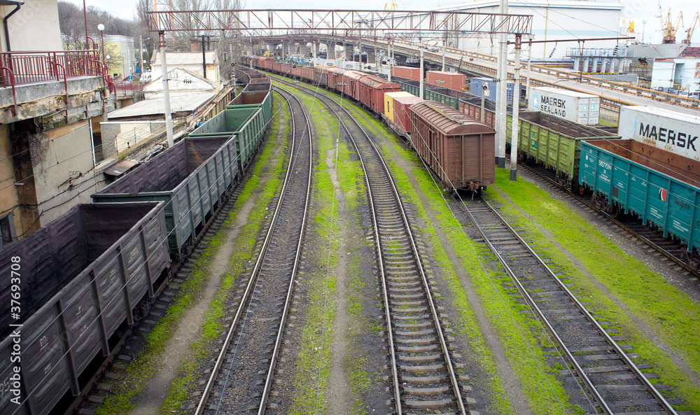 Goods wagons with coal dust