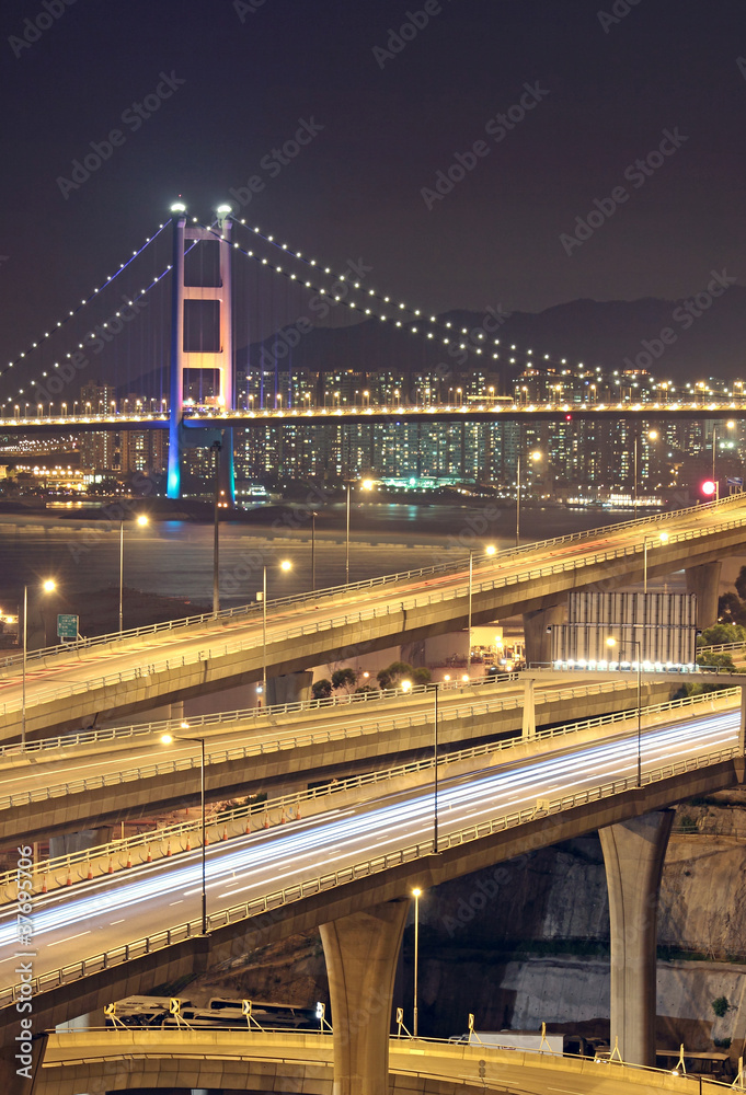 Fototapeta premium highway and bridge at night