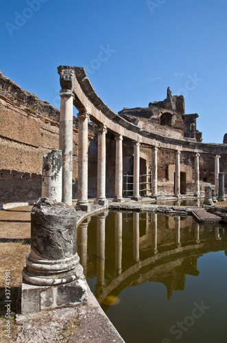 Roman columns © Paolo Gallo