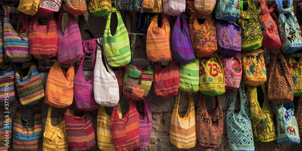 hand bags for sale at rhodos market