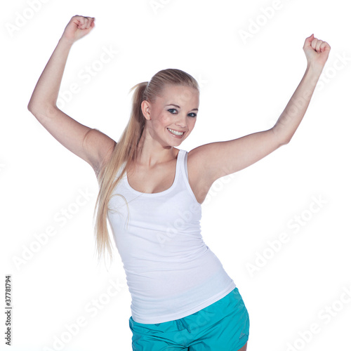 Sportliche Model Frau posiert voller Energie Porträt