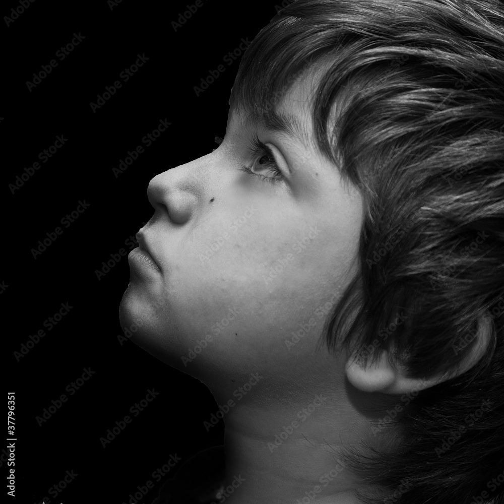 profilo di bambino in bianco e nero Stock-bilde | Adobe Stock