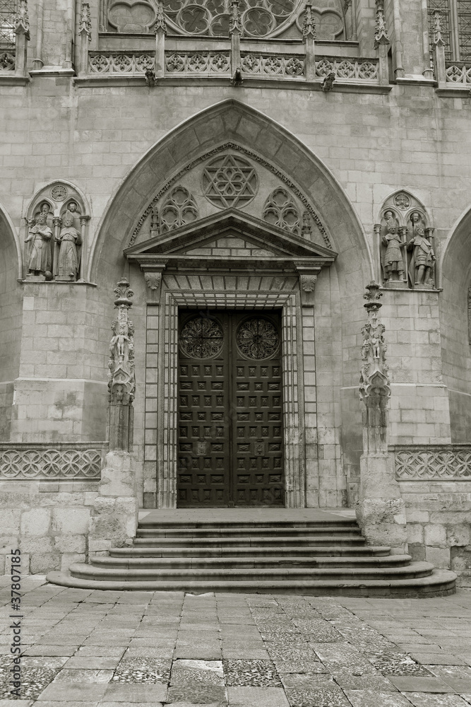 Puerta de la catedral de Burgos, Castilla y León, España Puerta de la catedral de Burgos, Castilla y León, España